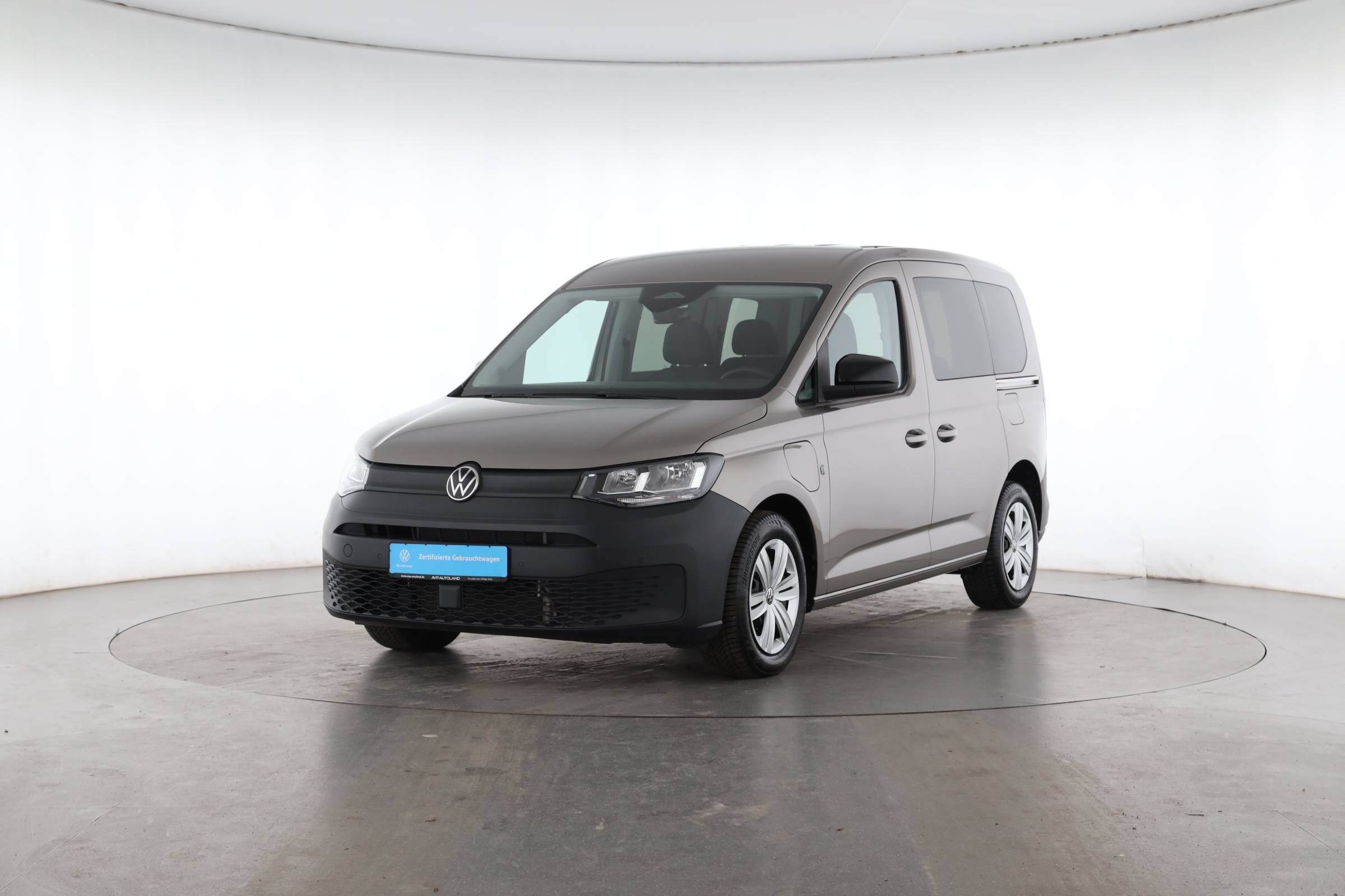AVP AUTOLAND | VW Caddy e-Hybrid