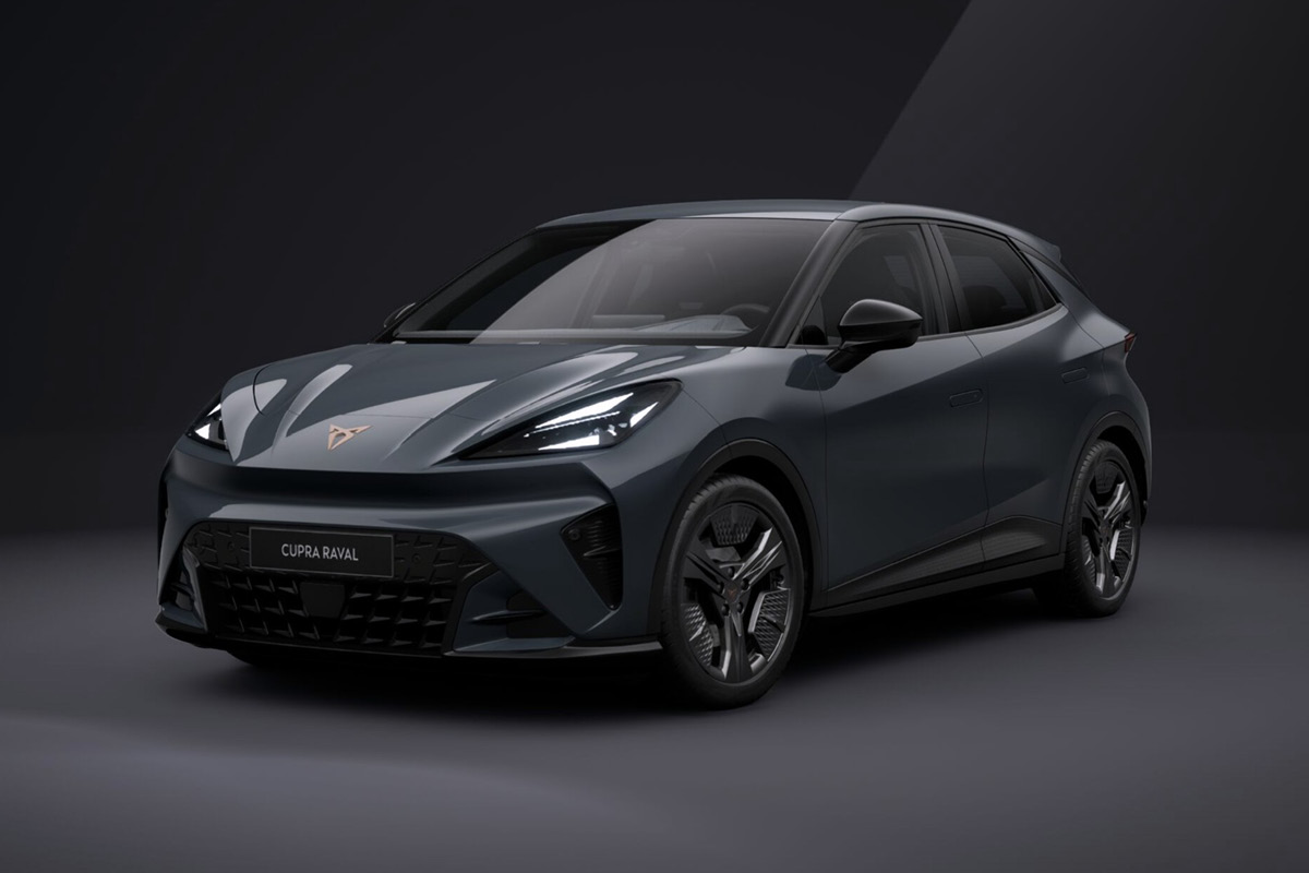 AVP AUTOLAND | CUPRA Raval in Dunkelblau